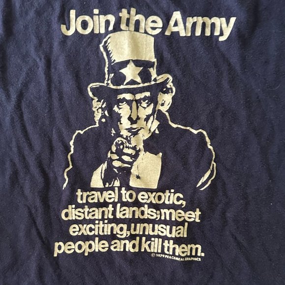 Vintage 1970s Anti War T Shirt “Join the Army Travel To Exotic Distant Lands” LG - Picture 3 of 9